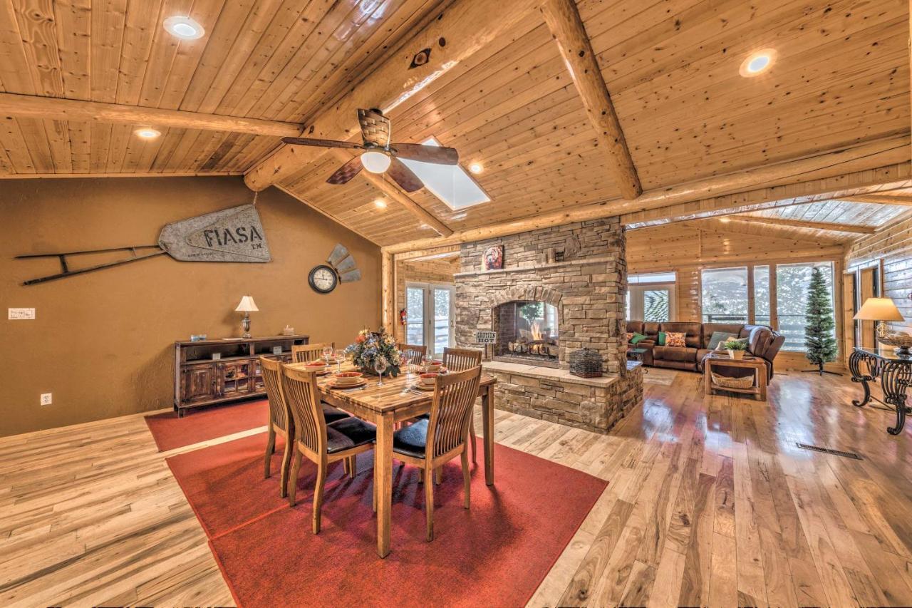 Spacious Ruidoso Home With Hot Tub And Fireplaces Exterior foto
